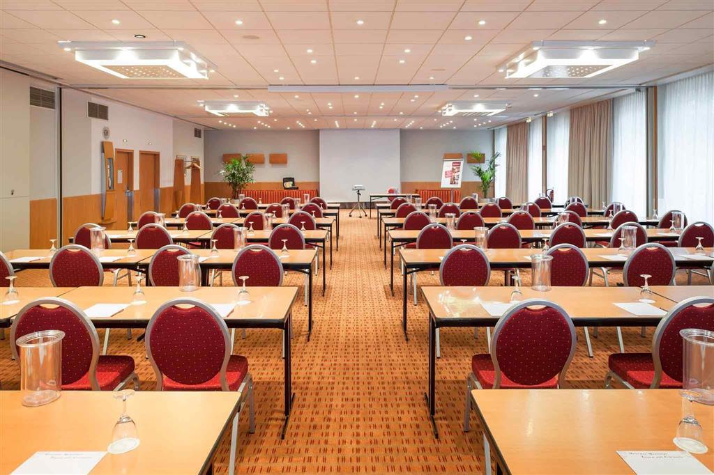Hotel Mercure West 4*