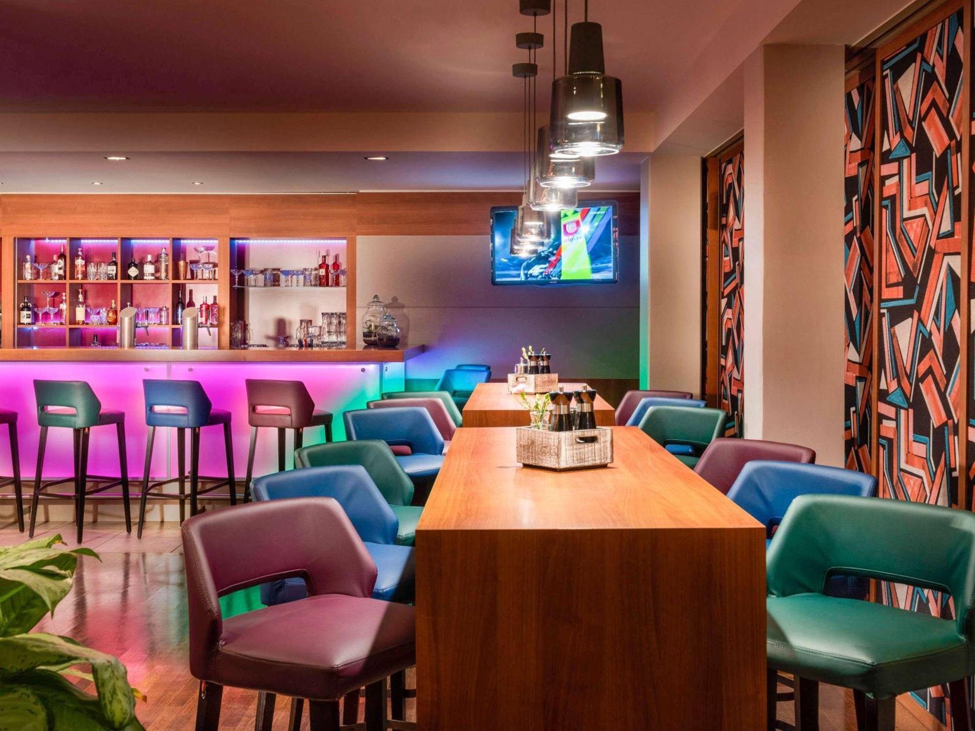 Mercure West Hotel 4*
