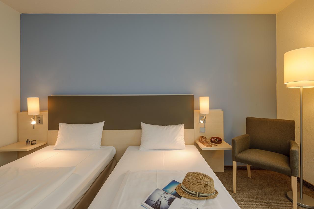 Mercure West 4*